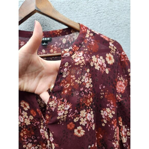 Torrid 2x Shear Floral Burgundy Button-Down Babydoll Tunic Blouse 3/4 Sleeves 10 - Picture 2 of 8